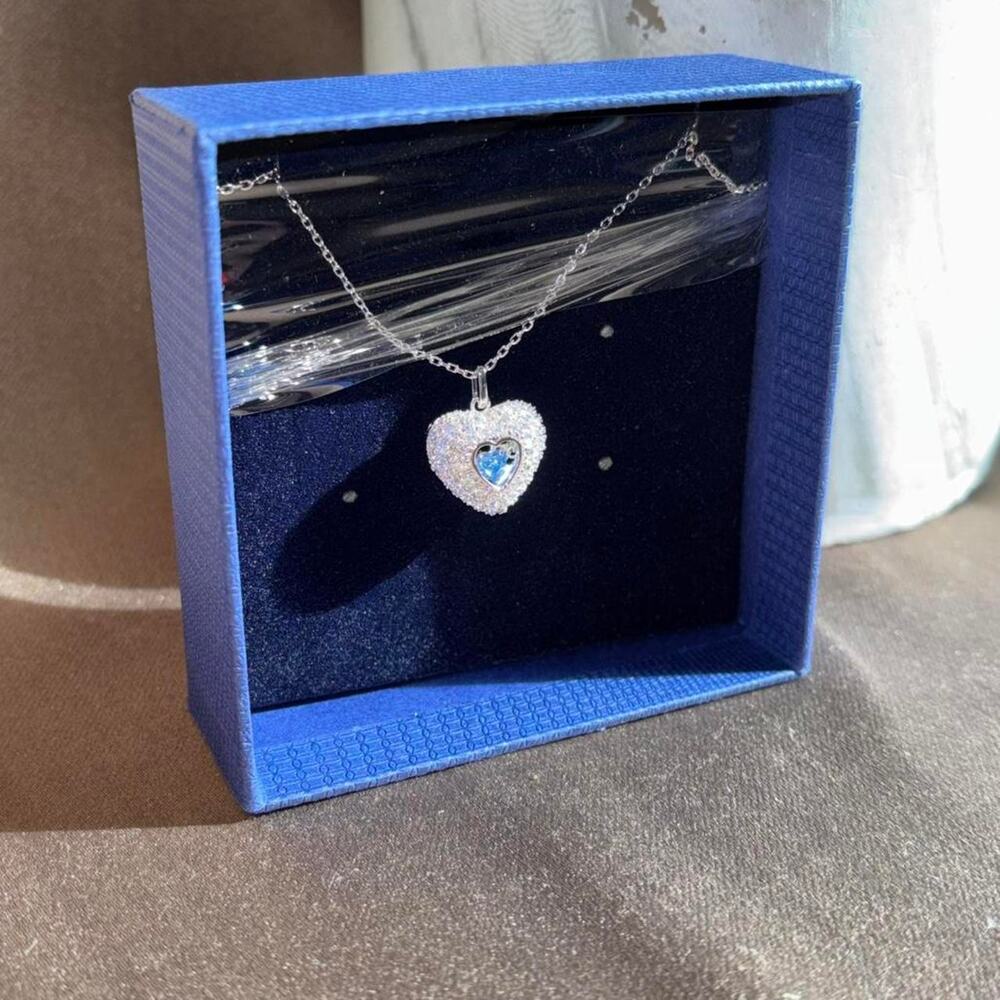 Swarovski heart necklace with blue Swarovski crystal